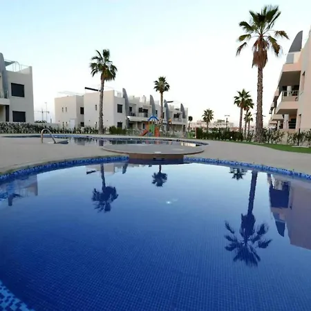 New Luxury Detached With Pool At